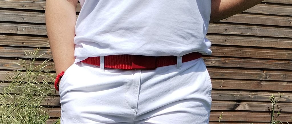 La ceinture de dignité rouge ou bleue